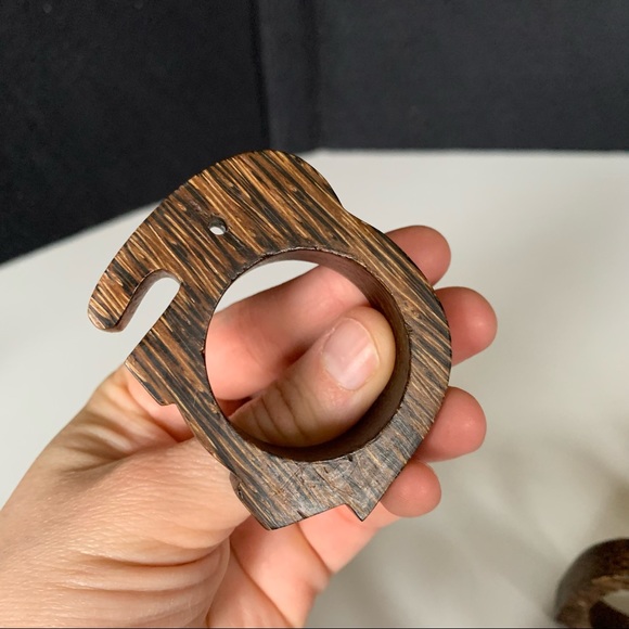 8 Wooden Elephant Napkin Rings Dark striped wood primitive style carving. - Picture 5 of 8